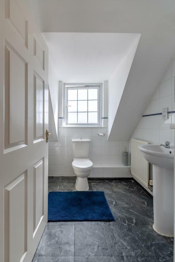 Newcastle City Centre Spacious Town House Free Parking And Wifi Exterior photo
