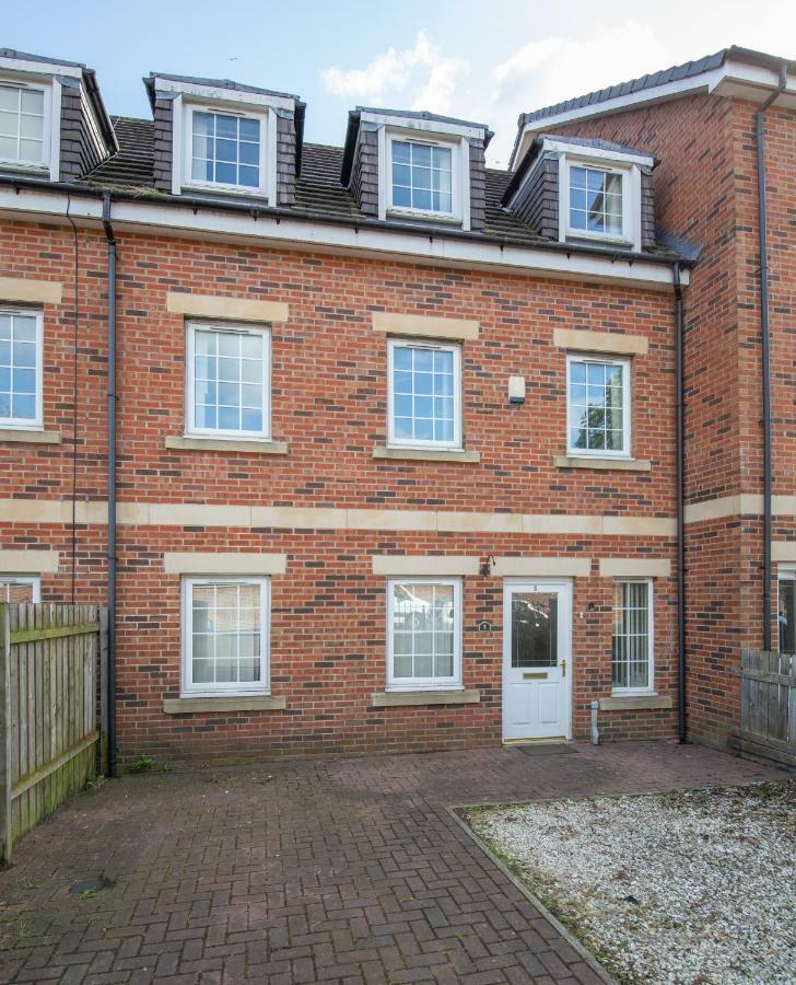 Newcastle City Centre Spacious Town House Free Parking And Wifi Exterior photo
